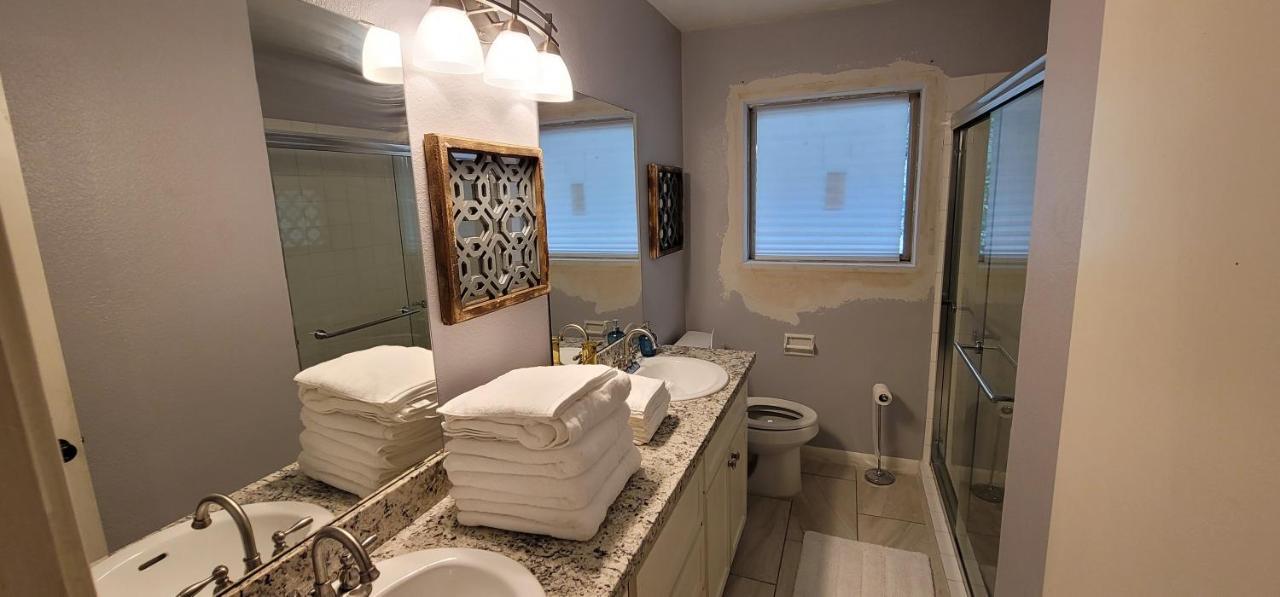 יוסטון The Harby Street House - Close To U Of H, Stadiums, Downtown, Med Center מראה חיצוני תמונה
